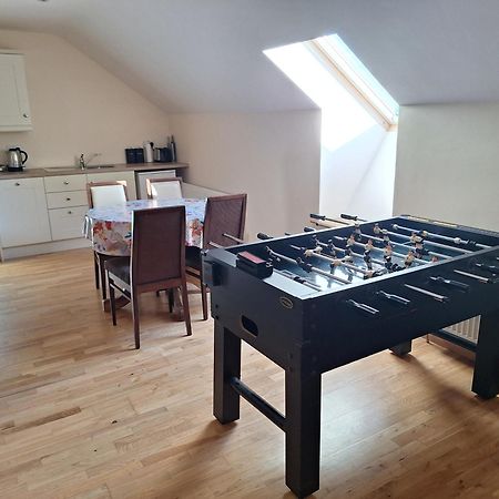 The Attic Apartment Килкени Екстериор снимка